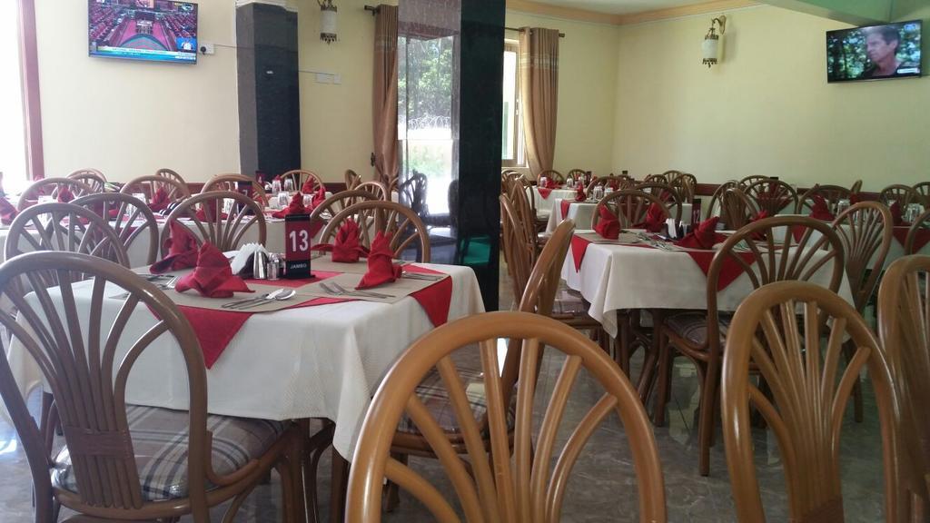 Jambo Travellers Hotel Mtwapa Bagian luar foto