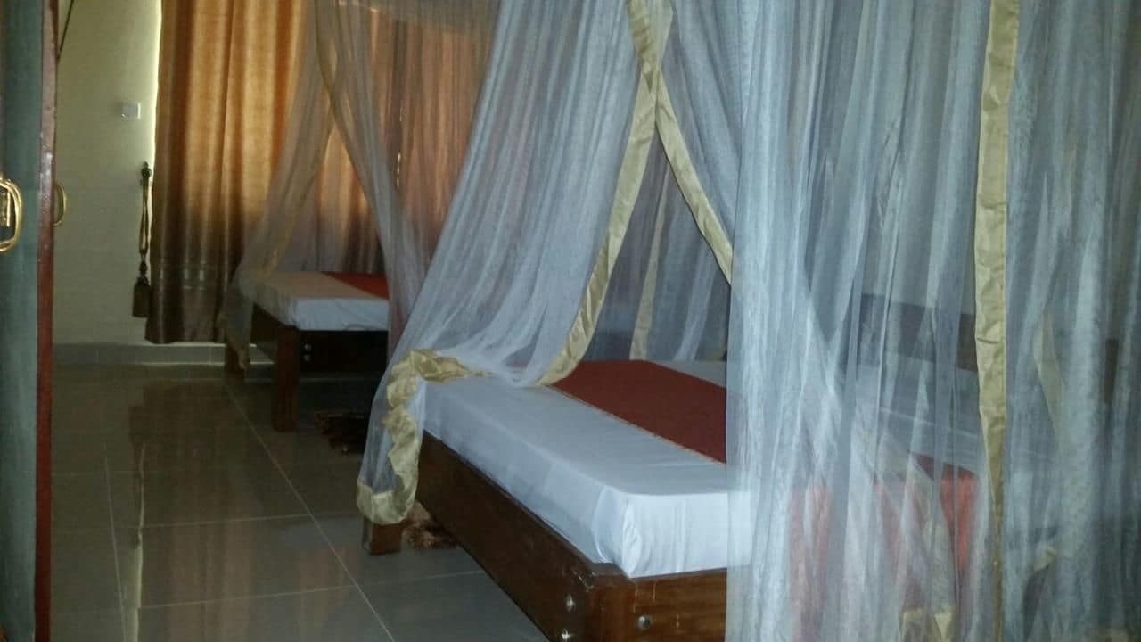 Jambo Travellers Hotel Mtwapa Bagian luar foto